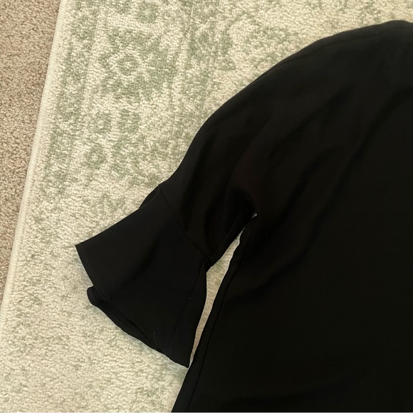 Theory Black Flowy blouse - Picture 6 of 9